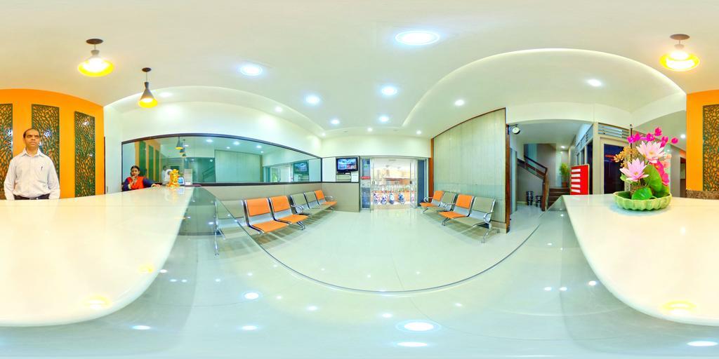 Hotel Raviraj Pune Exterior foto